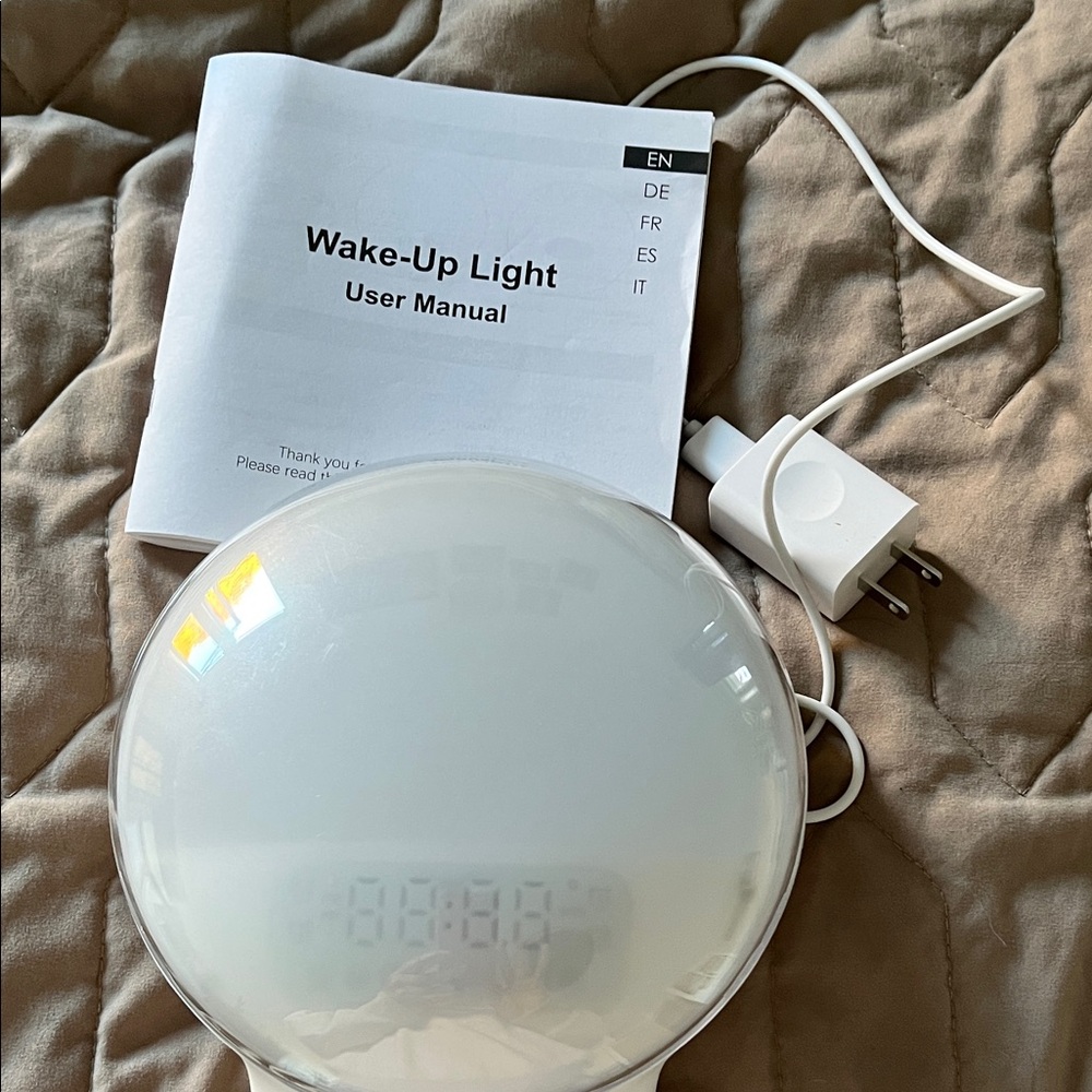 White Wake-Up Light Alarm Clock